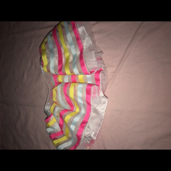 Matching set - Picture 3 of 3